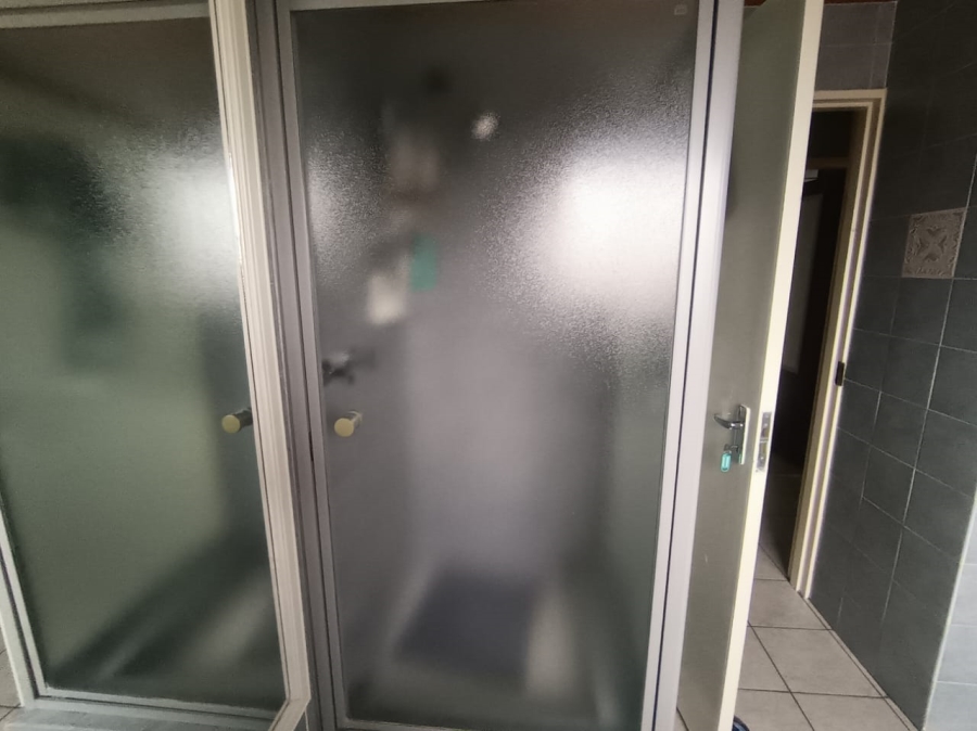 4 Bedroom Property for Sale in Roylglen Gardens Northern Cape